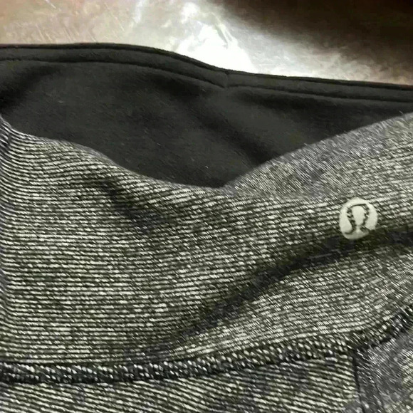 Lululemon leggings - Picture 8 of 9
